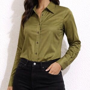 Banana Republic Olive Green Women’s Button Up